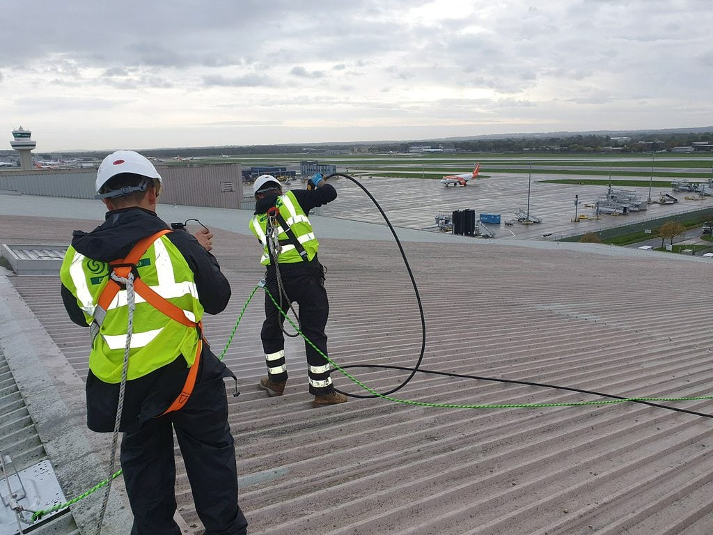 commercial roof cleaning